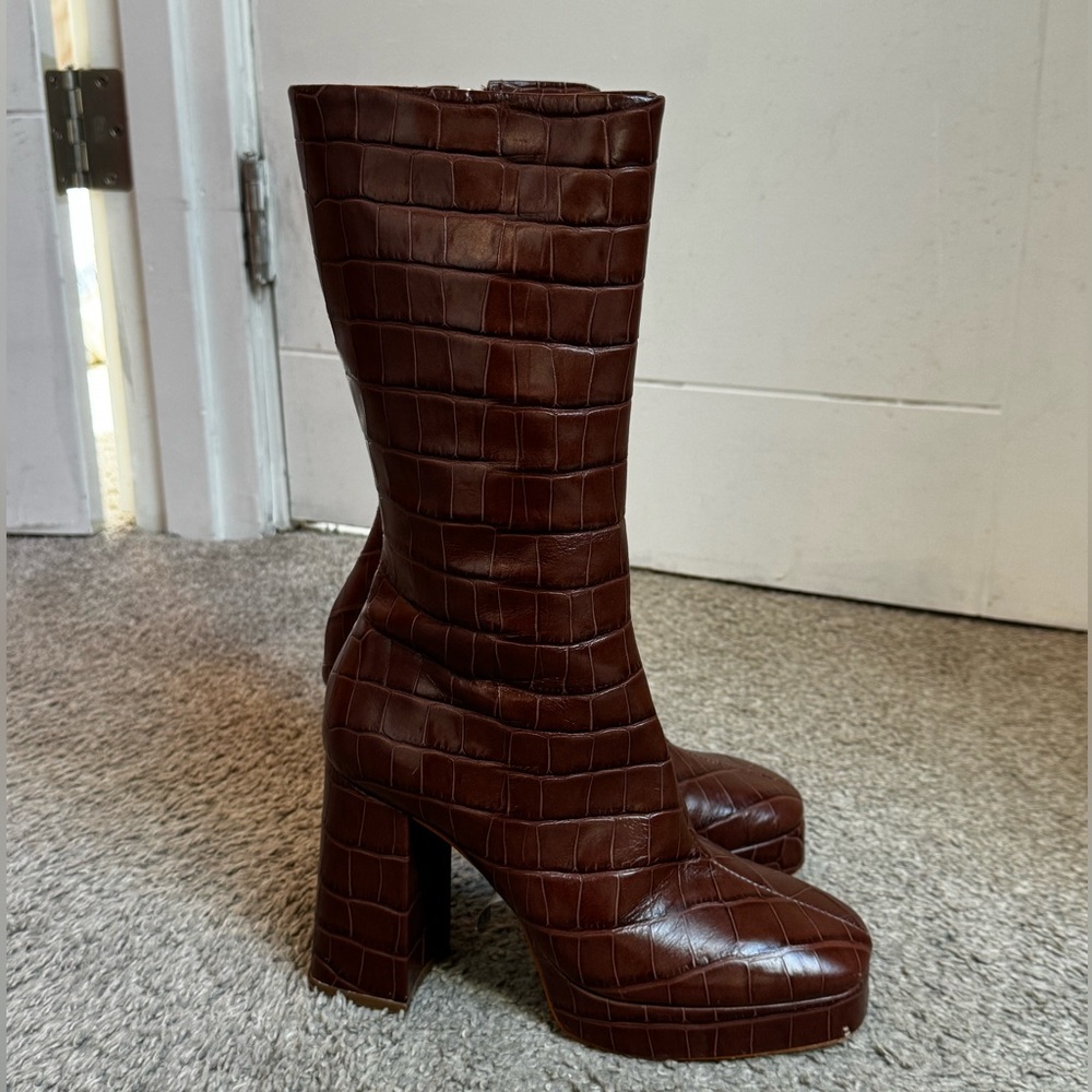 Schutz Rafa Platform Boot - Picture 4 of 10